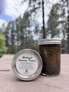 Altai Truth Shilajit Honey Tonic — warm mineral-rich honey blend for natural energy and daily vitality.